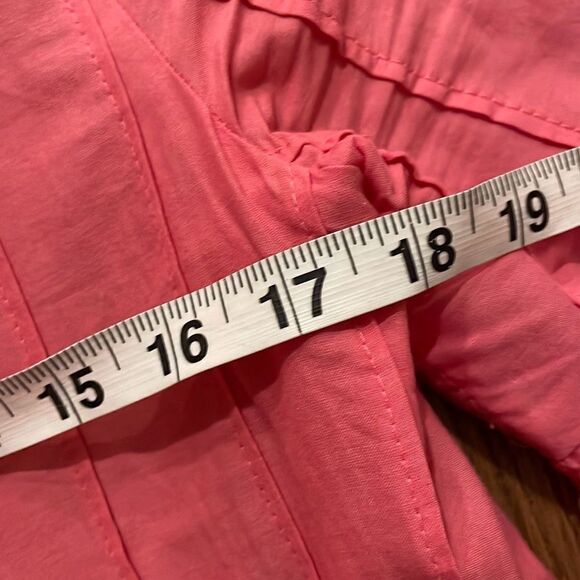 Loft coral eyelet peplum blouse size small - Picture 4 of 7